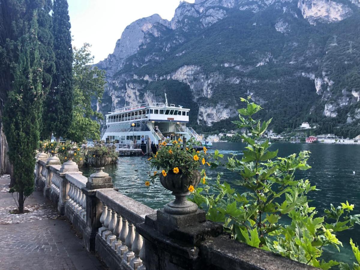 North Lake Riva Apartment, Steps From The Garda Lake Eksteriør bilde