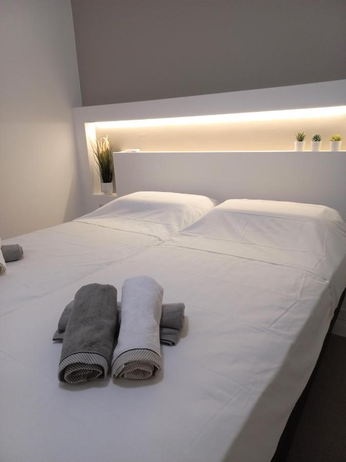North Lake Riva Apartment, Steps From The Garda Lake Eksteriør bilde